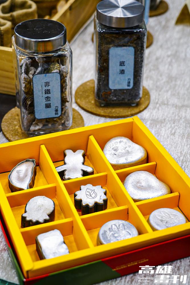 再生粒料經處理後變身造型可愛的文創商品，包括鋁錠月餅紙鎮、消波塊造型擴香石、迷你摩艾花器或煙灰缸、小花盆等。(攝影/Cindy Lee)