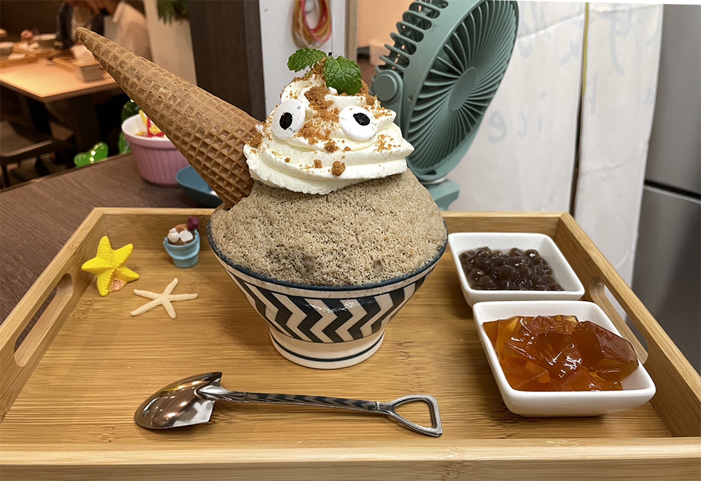 加入茶飲與珍珠茶凍的臺式創意冰品。(圖片提供/高市府觀光局) 加入茶飲與珍珠茶凍的臺式創意冰品。(圖片提供/高市府觀光局)