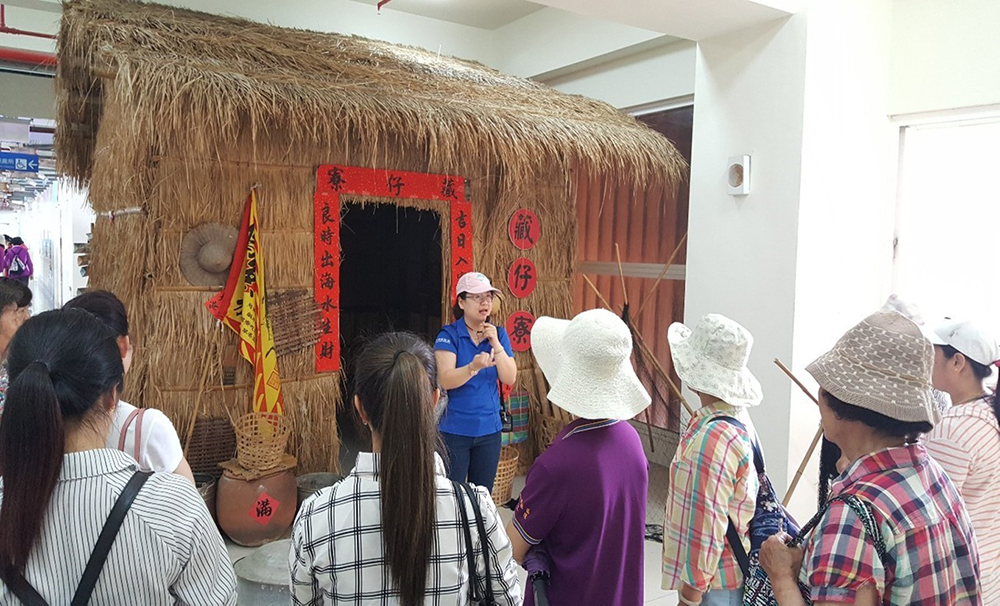 梓官區漁會復刻「藏仔寮」,向民眾介紹蚵仔寮的烏魚捕撈歷史和特有文化。(圖片提供/梓官區漁會) 梓官區漁會復刻「藏仔寮」,向民眾介紹蚵仔寮的烏魚捕撈歷史和特有文化。(圖片提供/梓官區漁會)