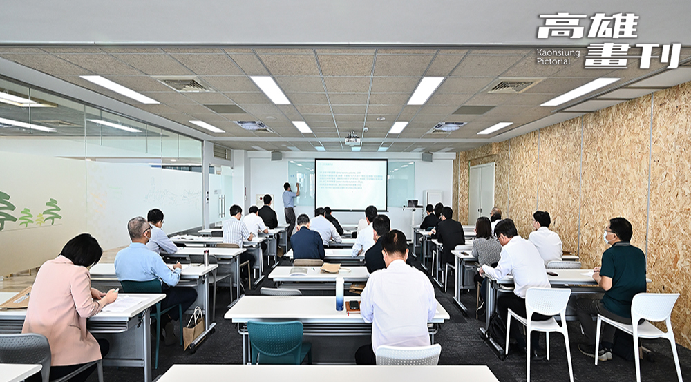 淨零學院開設相關課程,由公部門及民間企業主管為首批學生,深化淨零思維。(攝影/Carter) 淨零學院開設相關課程,由公部門及民間企業主管為首批學生,深化淨零思維。(攝影/Carter)