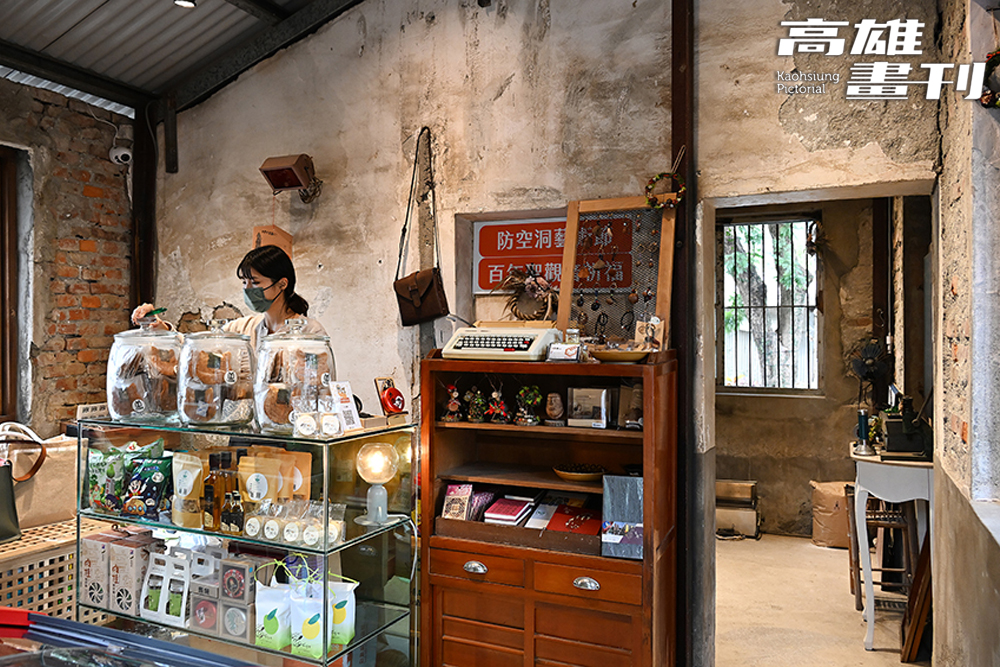 與糖面室販售「打GO嚴選」小農商品,透過實體通路讓更多人認識高雄在地優質產品。(攝影/Carter) 與糖面室販售「打GO嚴選」小農商品,透過實體通路讓更多人認識高雄在地優質產品。(攝影/Carter)