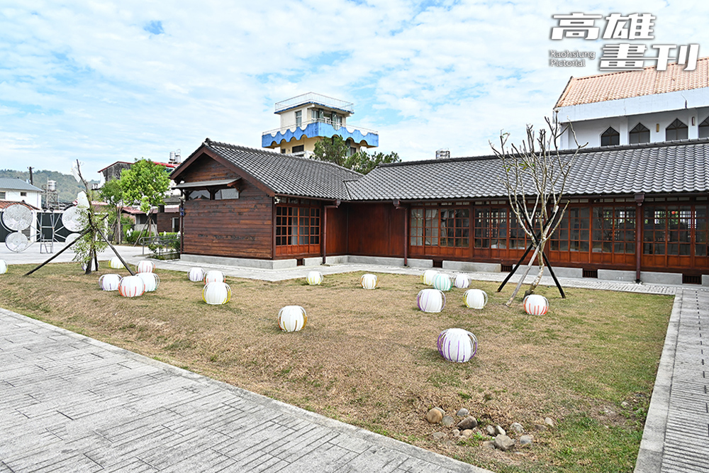 亀心團隊啟動六龜地域活化,以紅磚、街區、線條符號為主軸,將歷史和文化編織成一個豐富的故事,「洪稇源商號」象徵著祖先對「豐收富足」的美好祝願。 (攝影/Carter) 亀心團隊啟動六龜地域活化,以紅磚、街區、線條符號為主軸,將歷史和文化編織成一個豐富的故事,「洪稇源商號」象徵著祖先對「豐收富足」的美好祝願。 (攝影/Carter)