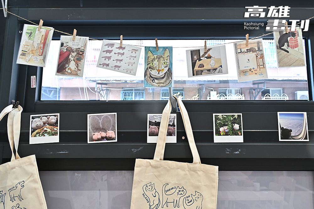 各種動物教育文創商品包括食品、教材、生活道具等。(攝影/Carter) 各種動物教育文創商品包括食品、教材、生活道具等。(攝影/Carter)