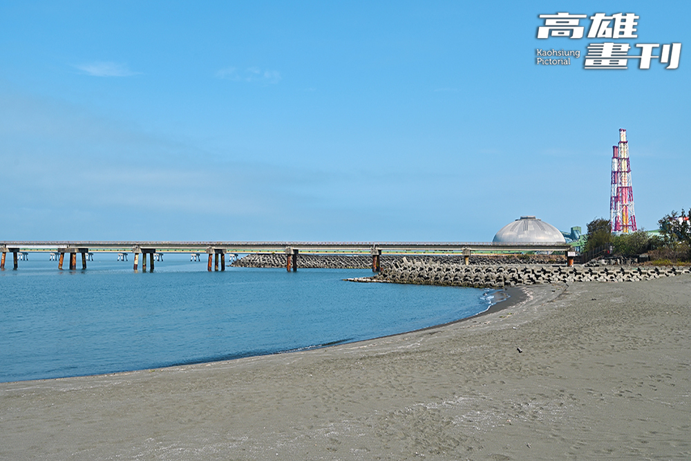 沿海邊獨步，欣賞一望無際的海景，悠閒又愜意。(攝影/Carter)