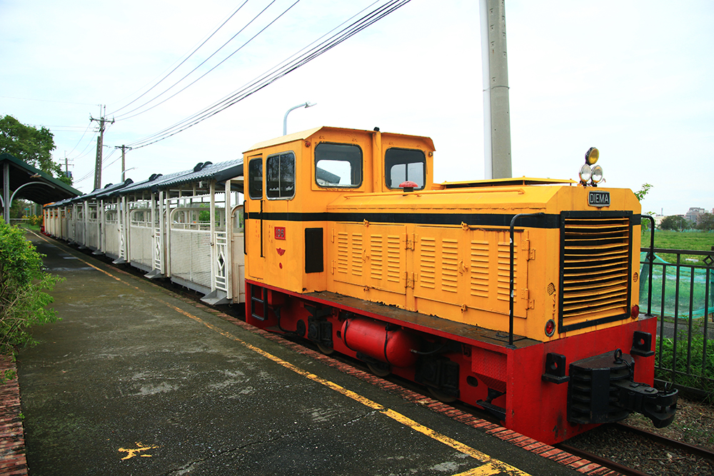 橋頭糖廠觀光小火車。 橋頭糖廠觀光小火車。