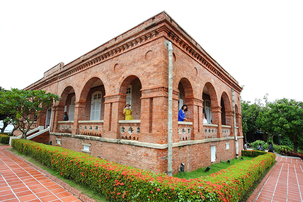 興建於1879年的英國領事館在山上的官邸。 興建於1879年的英國領事館在山上的官邸。