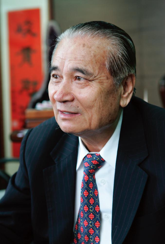 下港囝仔工吳響峻的賣布傳奇。