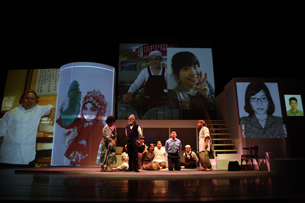 2009年上半年演出的劇作《師傅》。(圖/台灣戲劇表演家劇團提供) 2009年上半年演出的劇作《師傅》。(圖/台灣戲劇表演家劇團提供)