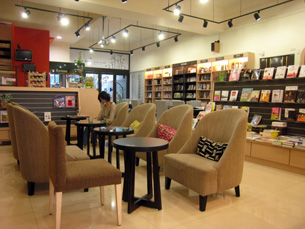 「Booking」租書店一景。(圖/陳宥榛攝) 「Booking」租書店一景。(圖/陳宥榛攝)