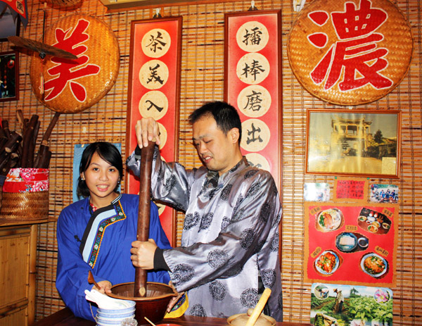 高雄市政府規劃包括體驗美濃客家風情等自由行路線。(圖/劉怡伶攝) 高雄市政府規劃包括體驗美濃客家風情等自由行路線。(圖/劉怡伶攝)