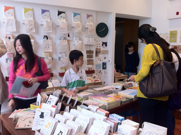李瑾倫的可愛動物作品,都在「撥撥橘」小店中與大家分享。(圖/涂毓婷攝) 李瑾倫的可愛動物作品,都在「撥撥橘」小店中與大家分享。(圖/涂毓婷攝)