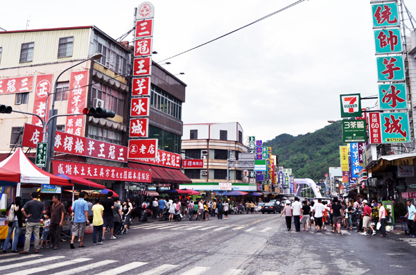 「南橫三星」整合發展跨區域形象商圈,建立產業聚落。(圖/南橫三星提供) 「南橫三星」整合發展跨區域形象商圈,建立產業聚落。(圖/南橫三星提供)