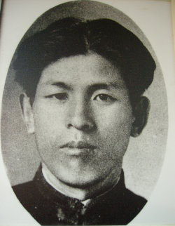 最早發現小溪貝塚遺址的日本人-土屋恭一。(圖/高雄市柴山生態教育中心 提供) 最早發現小溪貝塚遺址的日本人-土屋恭一。(圖/高雄市柴山生態教育中心 提供)