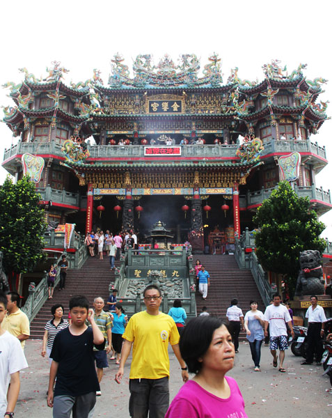 茄萣金鑾宮是茄萣區漁民出海時心靈的寄託。(圖/黃建樺 攝) 茄萣金鑾宮是茄萣區漁民出海時心靈的寄託。(圖/黃建樺 攝)