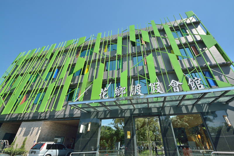 旗美地區剛開業的大型旅店花鄉渡假會館位於旗山糖廠內。(圖∕李士豪 攝) 旗美地區剛開業的大型旅店花鄉渡假會館位於旗山糖廠內。(圖∕李士豪 攝)
