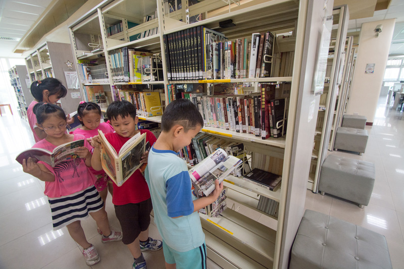 高雄市持續建設圖書分館拉近城鄉文化教育資源。(圖∕李士豪 攝) 高雄市持續建設圖書分館拉近城鄉文化教育資源。(圖∕李士豪 攝)