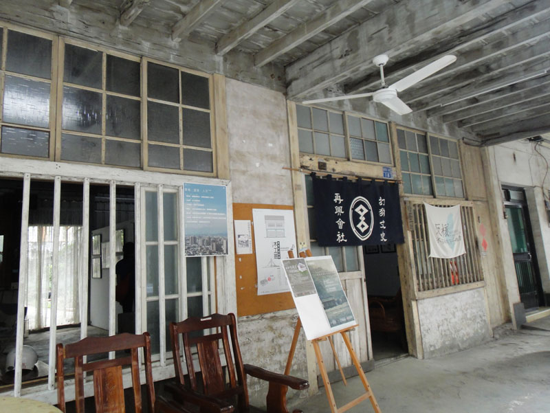 建於日治時期的哈瑪星老街廓。(圖∕張筧 攝) 建於日治時期的哈瑪星老街廓。(圖∕張筧 攝)