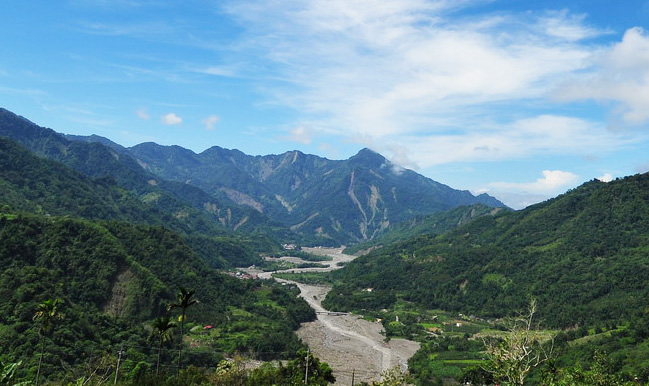 高雄那瑪夏美麗的楠梓仙溪河谷居住著卡那卡那富族與布農族原住民族。（圖∕ 那瑪夏區公所 提供）