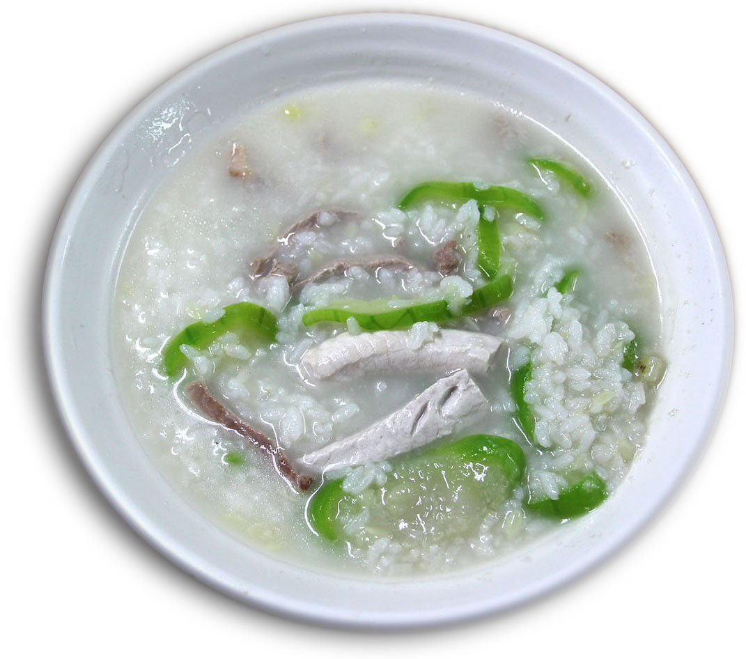 瓜緣絲瓜粥的絲瓜翠綠鮮美,魚肉鮮甜,豬肉絲軟嫩,完整保有食材原味。(quava·攝影) 瓜緣絲瓜粥的絲瓜翠綠鮮美,魚肉鮮甜,豬肉絲軟嫩,完整保有食材原味。(quava·攝影)