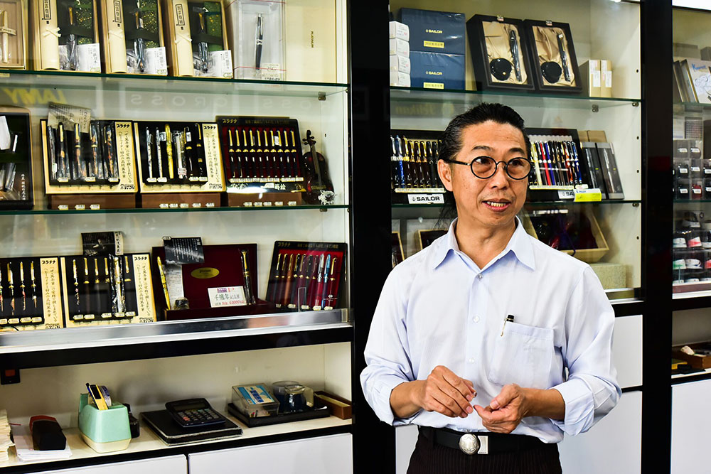 「派克行」老闆蔡清在。(貓手香工作室‧攝影) 「派克行」老闆蔡清在。(貓手香工作室‧攝影)
