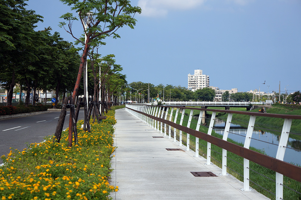 阿公店溪園道景觀改善工程。(攝影/孫小龍) 阿公店溪園道景觀改善工程。(攝影/孫小龍)