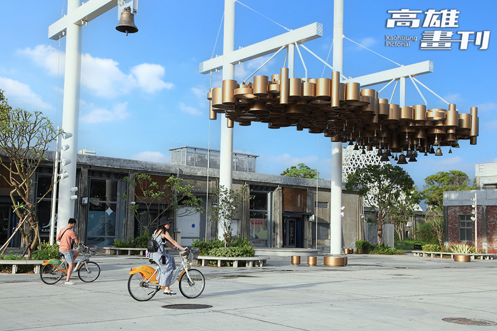 高雄市政府交通局表示,高雄YouBike 2.0啟用迄今,已超過5200萬人次使用,是綠色旅行的一大功臣。(攝影/李瑰嫻) 高雄市政府交通局表示,高雄YouBike 2.0啟用迄今,已超過5200萬人次使用,是綠色旅行的一大功臣。(攝影/李瑰嫻)