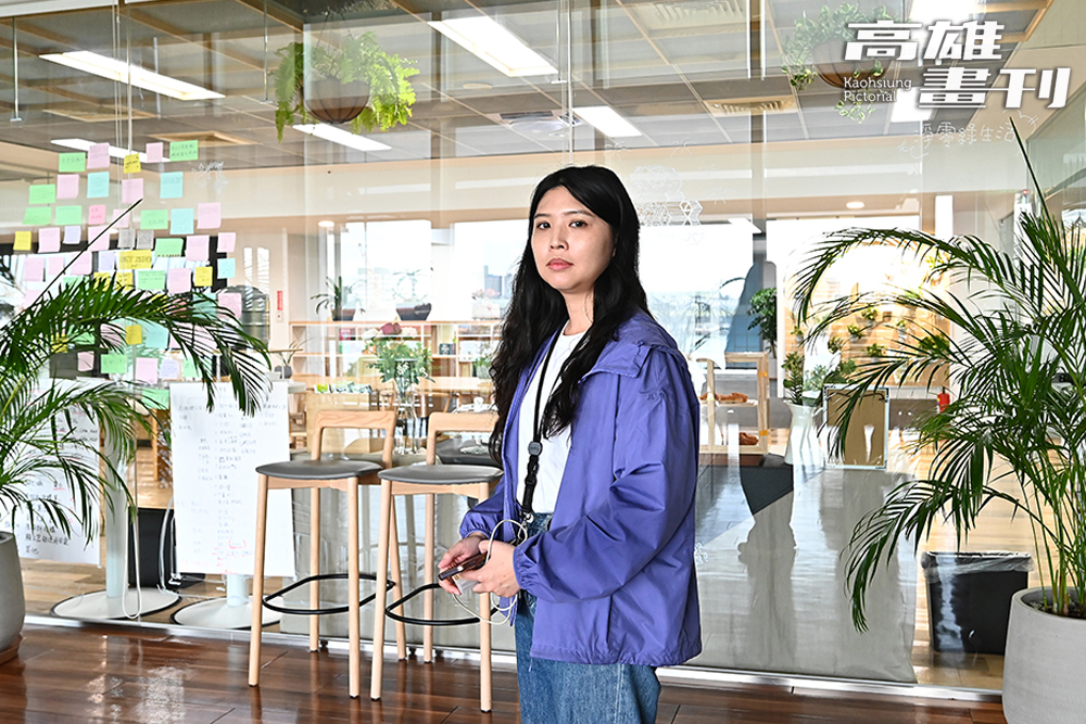 許小姐表示自己論文研究淨零碳排相關議題,且未來有志從事綠領相關行業。(攝影/Carter) 許小姐表示自己論文研究淨零碳排相關議題,且未來有志從事綠領相關行業。(攝影/Carter)