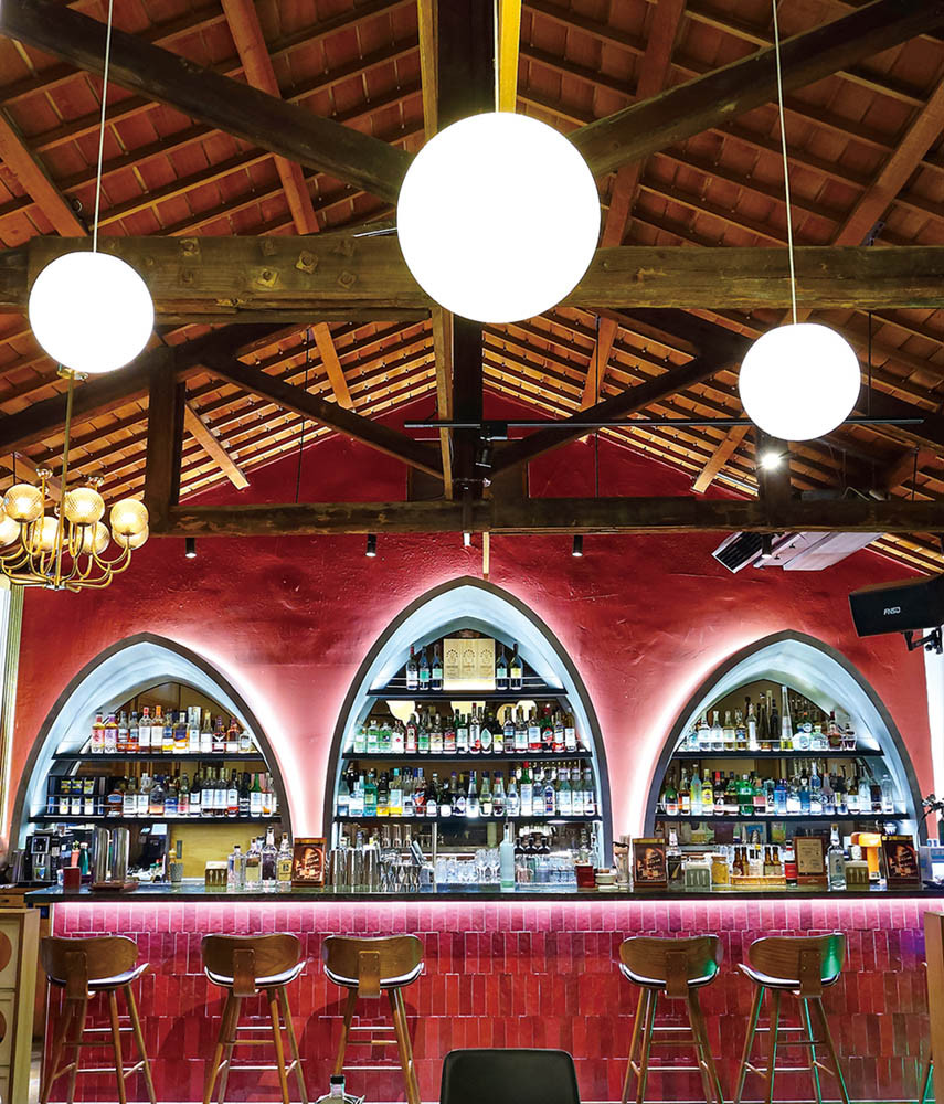 Aqua Vitae Bistro (Photo by Carter)