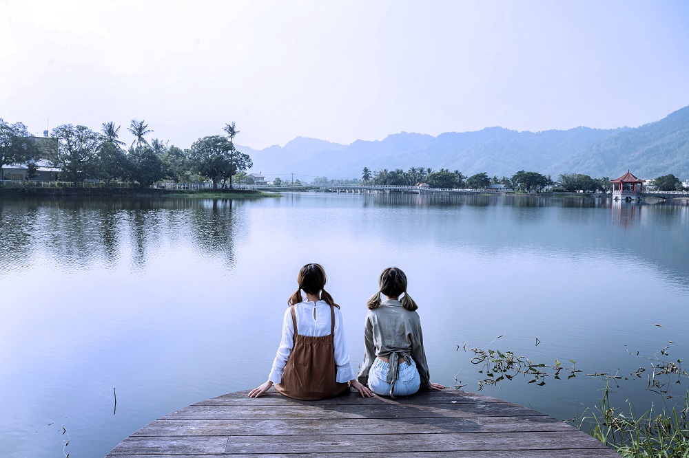 美濃湖畔好光景。(照片提供/美濃區公所) 美濃湖畔好光景。(照片提供/美濃區公所)