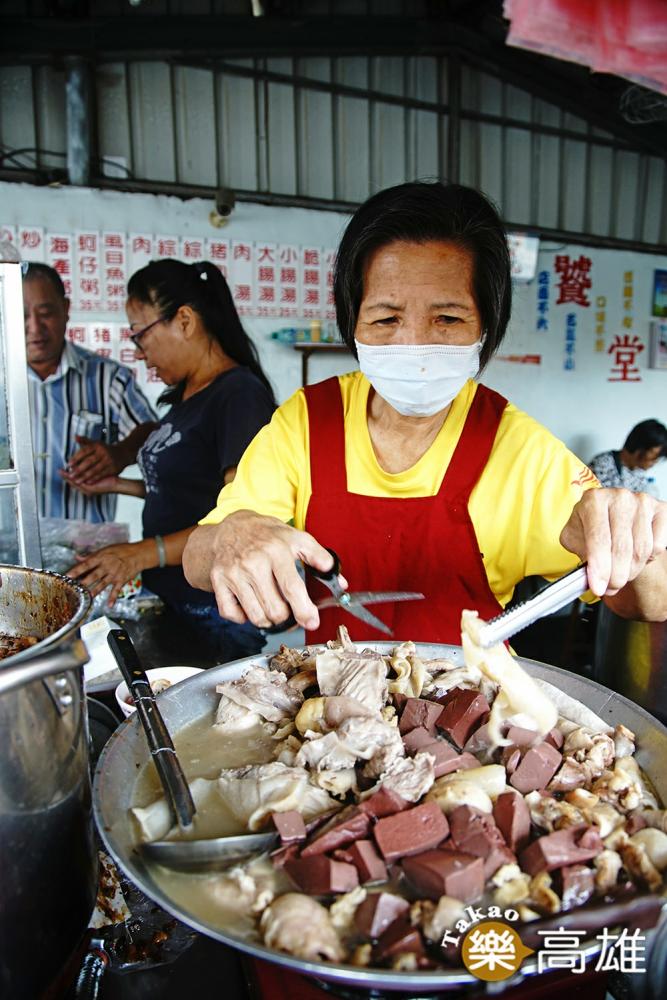 阿麗老闆延續父母經營的60年街邊小店食堂。(攝影/曾信耀) 阿麗老闆延續父母經營的60年街邊小店食堂。(攝影/曾信耀)