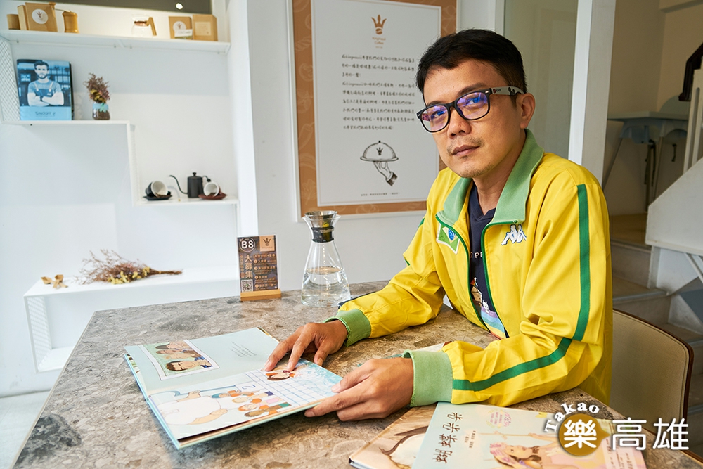 劉育豪透過生活化的性平教育，一點一滴建立多元、尊重、開放的兩性觀念。（攝影/李曉萍）