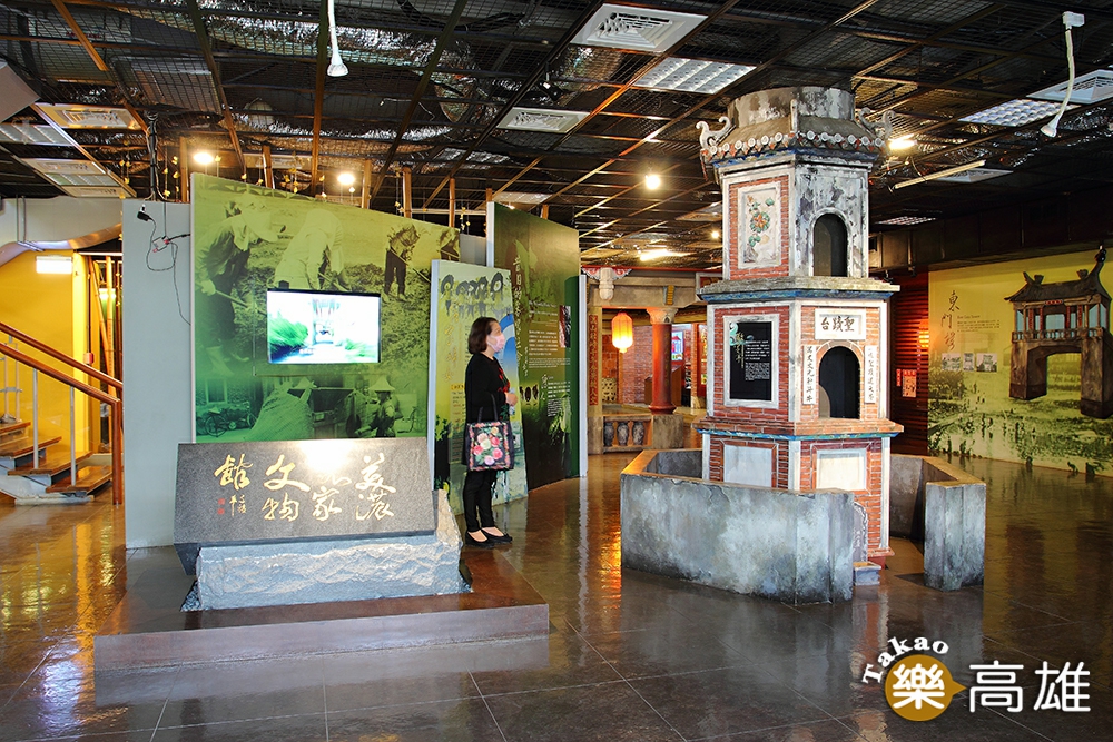 美濃客家文物館透過實物、多媒體等生動展示，讓民眾近距離感受客家生活文化。（攝影/Carter）