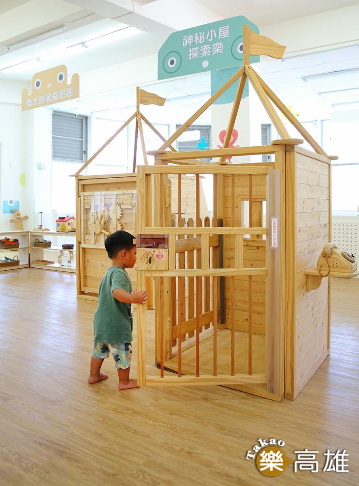 神祕小屋讓孩子自由開啟鑰匙,玩躲迷藏遊戲。(攝影/Carter) 神祕小屋讓孩子自由開啟鑰匙,玩躲迷藏遊戲。(攝影/Carter)