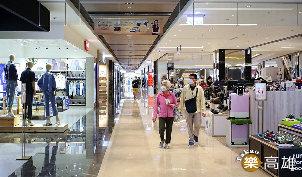 國內外品牌進駐高雄商場，城市的經濟發展與觀光前景看好。（攝影/Carter）