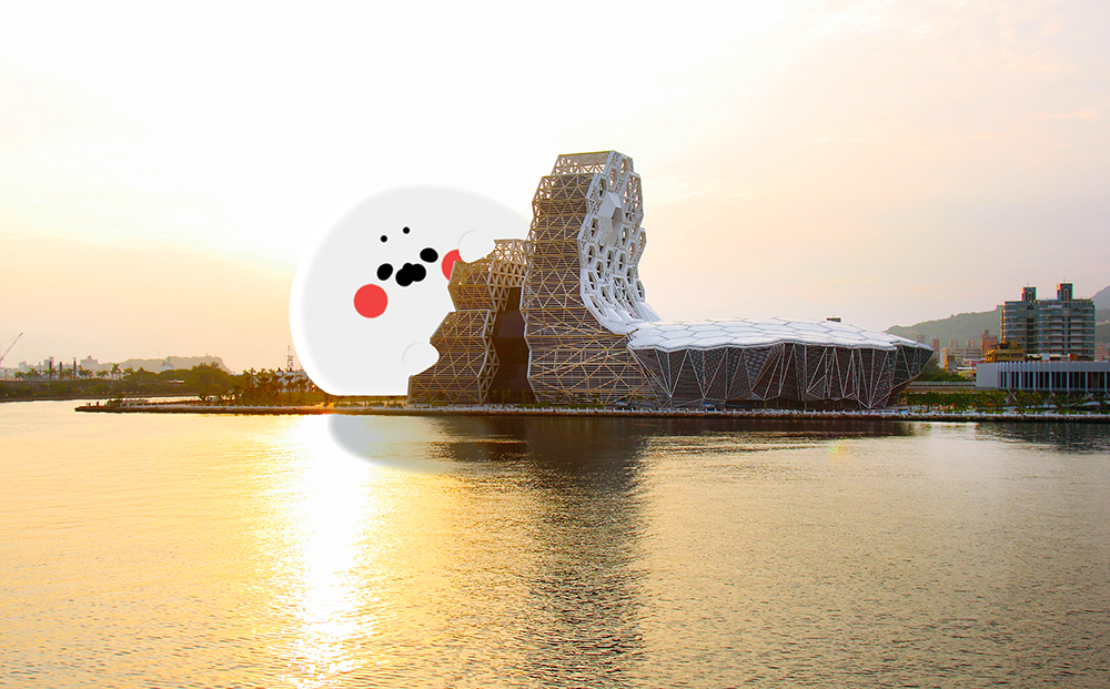 巨型小海豹現身高雄流行音樂中心,散發懶萌力量。(圖片提供/樹葉文創) 巨型小海豹現身高雄流行音樂中心,散發懶萌力量。(圖片提供/樹葉文創)