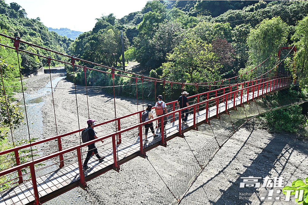 從金興吊橋遠眺,沿途風景盡收眼底。(攝影/Carter) 從金興吊橋遠眺,沿途風景盡收眼底。(攝影/Carter)