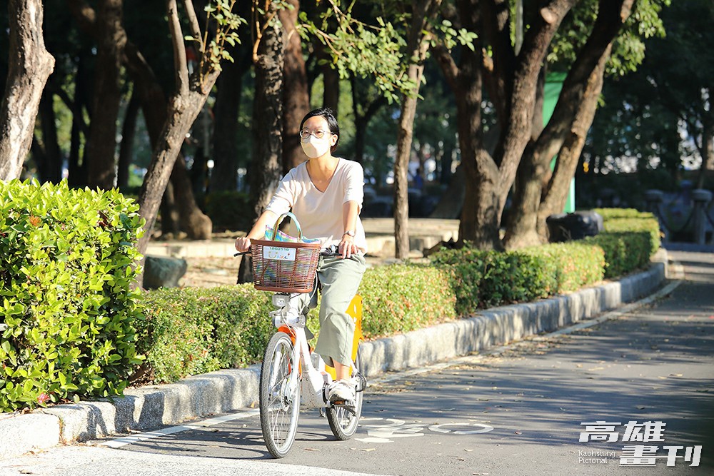YouBike 2.0E增加電力輔助，對騎乘者來說更為輕鬆友善。(攝影/Carter)