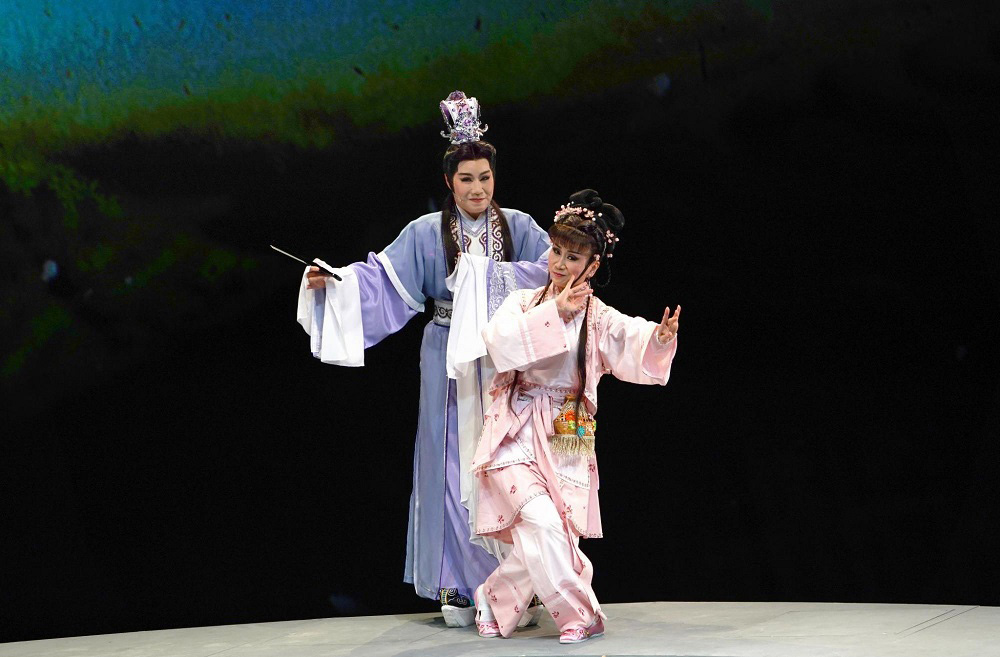 今年春藝歌仔戲聯演將於6至7月在大東文化藝術中心帶來精緻好戲，圖為薪傳歌仔戲劇團《望鄉之夜》。(圖片提供/高雄市政府文化局)