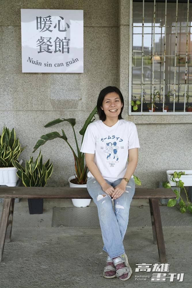 暖心食堂的內外場都由陳曉慧一個人打理，她用一桌家常菜和親切的笑容，溫暖熨燙客人一整天的辛勞。(攝影/Cindy Lee)