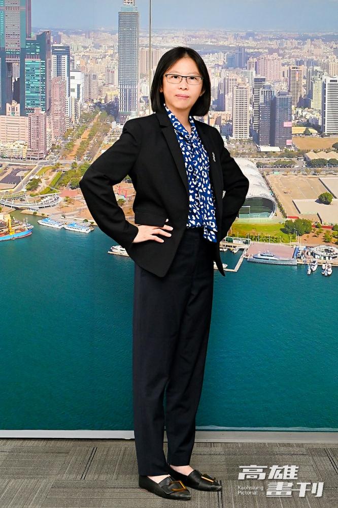 高雄市政府研究發展考核委員會主委蔡宛芬，為市府進行內部風險控管，打造高雄成為智慧治理之都。（攝影/Carter）